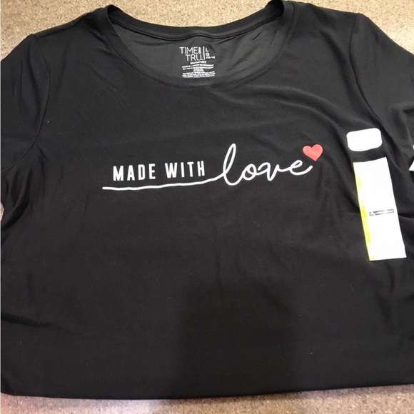 🆕 Valentine Time and Tru Maternity Graphic TShirt Top, "Made with love❤️" - Picture 2 of 3